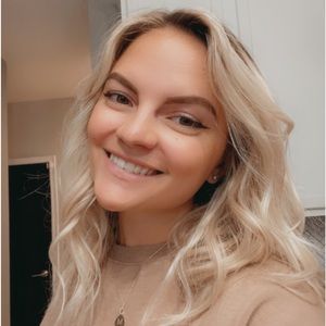 Meet your Posher, Teague